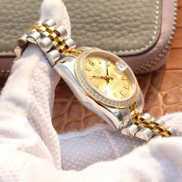 Rolexreplica watch Datejust women's series watch side view