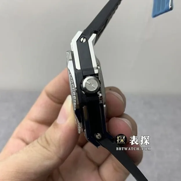 HB BIG BANGHublot1:1replica watch black dial diamond rubber model movement picture