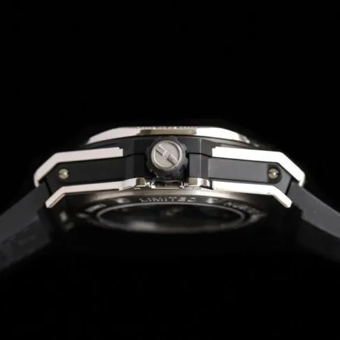 top-tier watch Hublot series tattoo OEM1:1 open mold white steel black dial full diamond men's mechanical watch side view