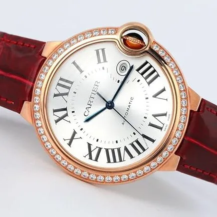 V6 factory top-tier watch Cartier men's white dial red strap blue balloon series automatic movementleather strap watch clasp picture