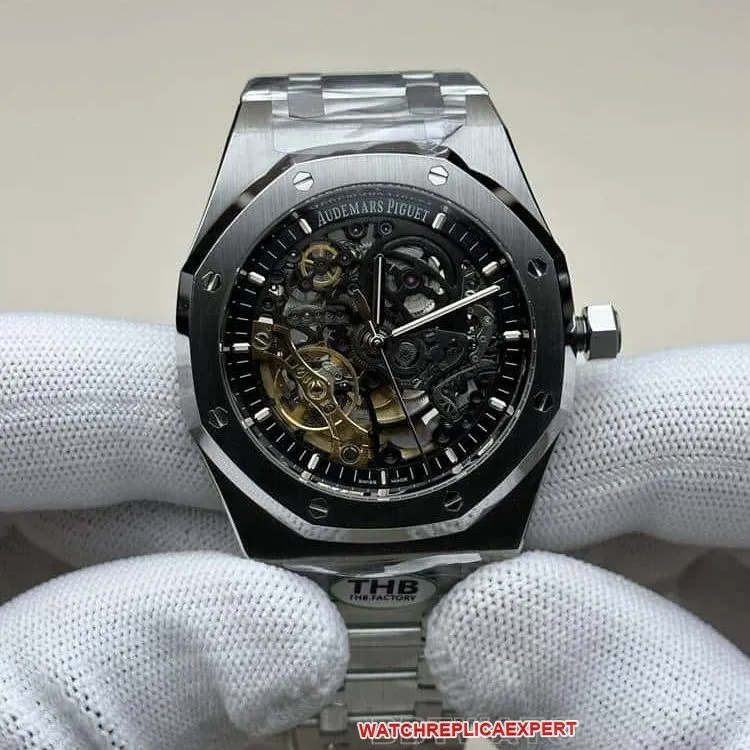 THBAudemars PiguetRoyal Oaktop-tier dark gray hollow plate steel bracelet model 15407side live photo