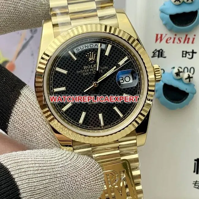 watch PPM factory black dial plaid RolexDay-Dateyellow gold mechanical side live photo