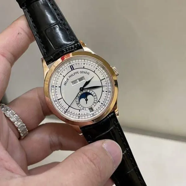Patek Philippesuper watch complex monthly calendar date displayday display series men's leather strap mechanical rose gold watch side view