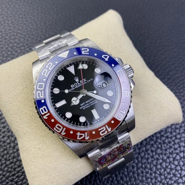 Rolextop-tier watch men's black dialsteel braceletGMT-Master type automatic movement watch three-bead strap side view