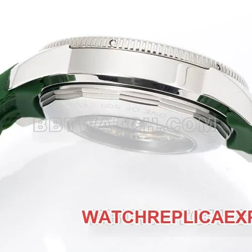 collectible watch superocean culture BLS factory Breitlinggreen dial rubber braceletbraceletlive photos