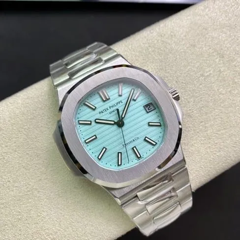 top-tierPatek Philippe co-branded Tiffany global limited edition Nautilusreplica watch front view