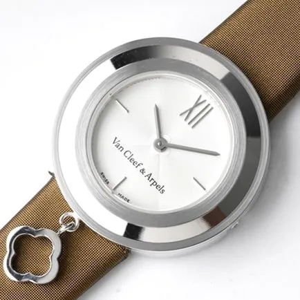 Top-tier Van Cleef & Arpels women's white dial brown belt Charms Gold series quartzleather strap watch side view