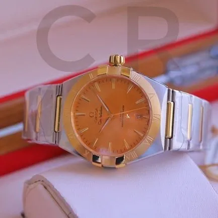 top-tier watch Omega fifth generation constellation series gold plate silver steel bracelet men's watch detail shots