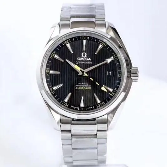 VS Omega Seamaster 150m Bumblebee 8500 Movement Authenticity Comparison Review Side View