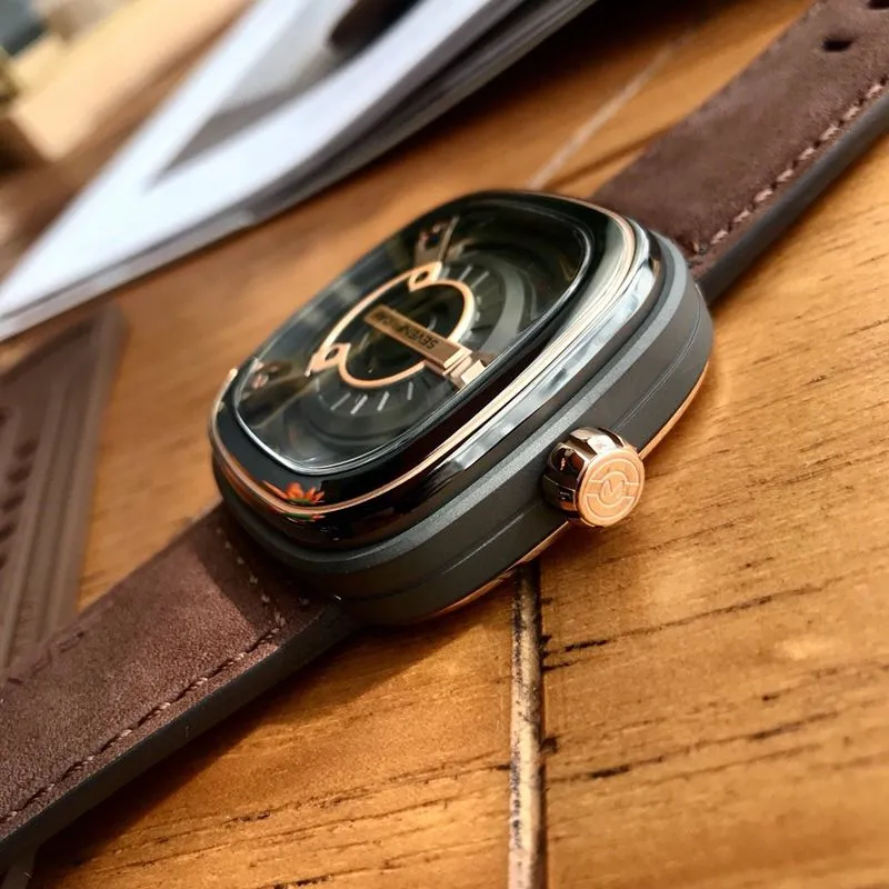sevenday displayfive watchSevenfridayautomatic movementmen's watchclasp diagram