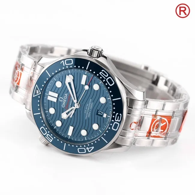 Omegatop-tier men's blue dialsteel braceletSeamaster 300m series mechanical watch movement picture