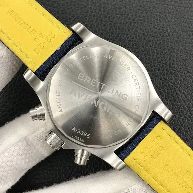 Breitlingtop-tier watch 43mm fully automatic movement men's blue dial nylon strap Avengers series side view