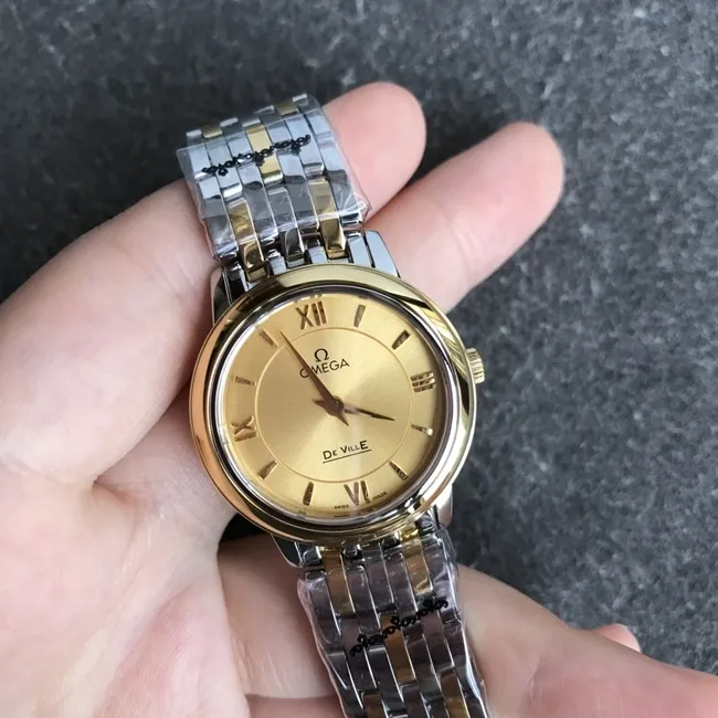 DK factory top-tier replicaOmegareplica watch women's gold plate gold belt butterfly flying series quartz watch side view