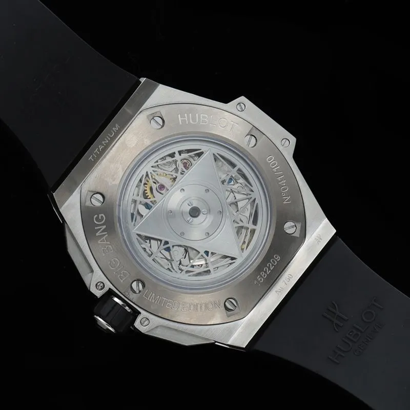 HublotHublotreplica watch new BigBangSangBleuII tattoo men's mechanical watch movement picture