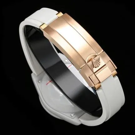TW Factory Rolex Top Full Automatic Mechanical White Dial Rubber Strap Men's Watch Side View