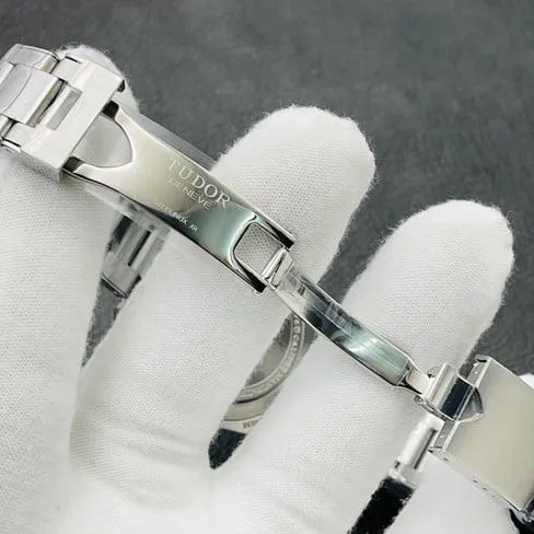 Top-tier 2017 Basel new Tudor Orchid watch clasp picture