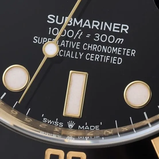 C factory SubmarinerRolex1:1replica watch black dial18kyellow goldsteel bracelet model m126618ln-0002side live photo