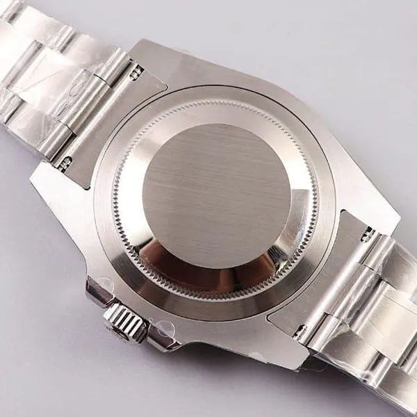 Rolexreplica watch ZZStarbucks Submariner no longer worries about color difference side view