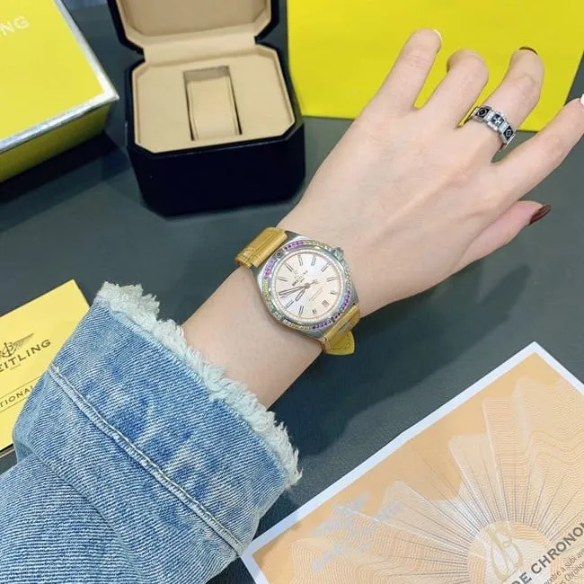 top-tier replicaBreitling women's watch gold plate yellow belt South China Sea capsule series fully automatic movementleather strapdetail shots