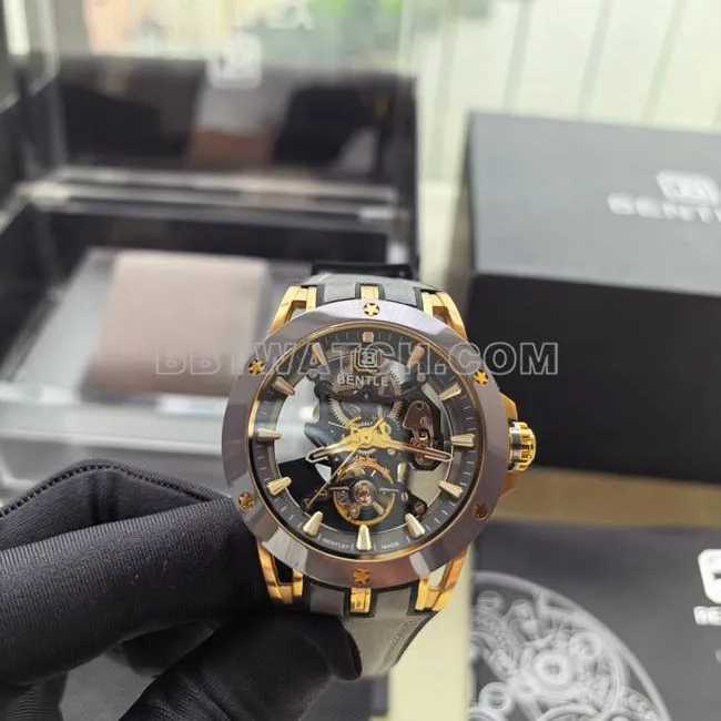 1:1replica watch Bentley BL-62 peak gray rubber braceletside live photo