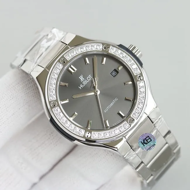 top-tier replicaHublotBig Bang Sang Bleu series V3 upgraded version steel bracelet tattoo watch front view