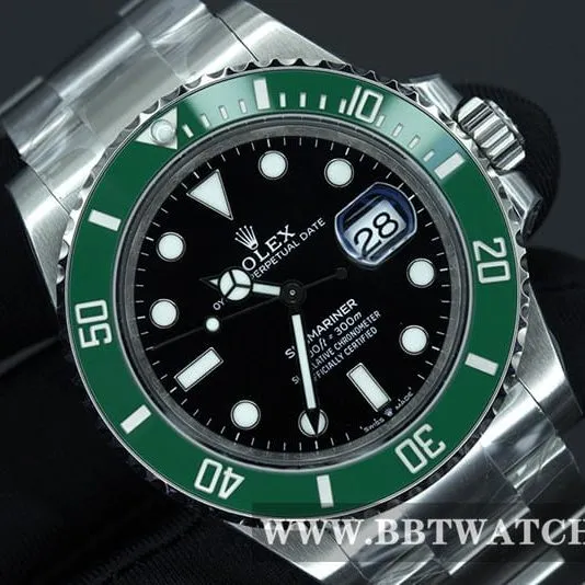 Rolextop-tier watch VS FactoryStarbucks Submariner new model 41 diameter 3235movementdetail shots