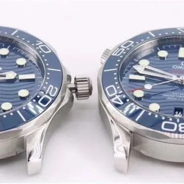 VSOmegaSeamaster 300m comparison OEM evaluation (detail comparison) dialdetail shots