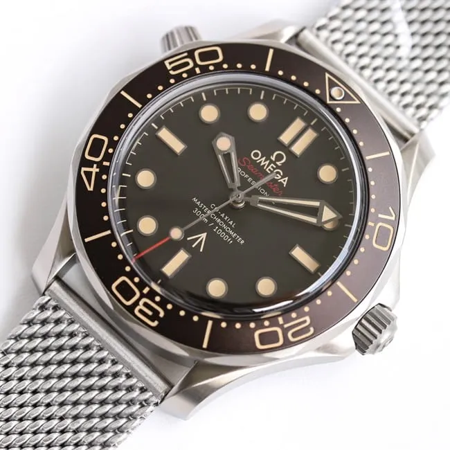 Top collectible watches James Bond Movie "Immaculate to Death" Theme Edition Steel Strap Watch - "Seamaster Diver 300M 007 Edition" Detailed Picture