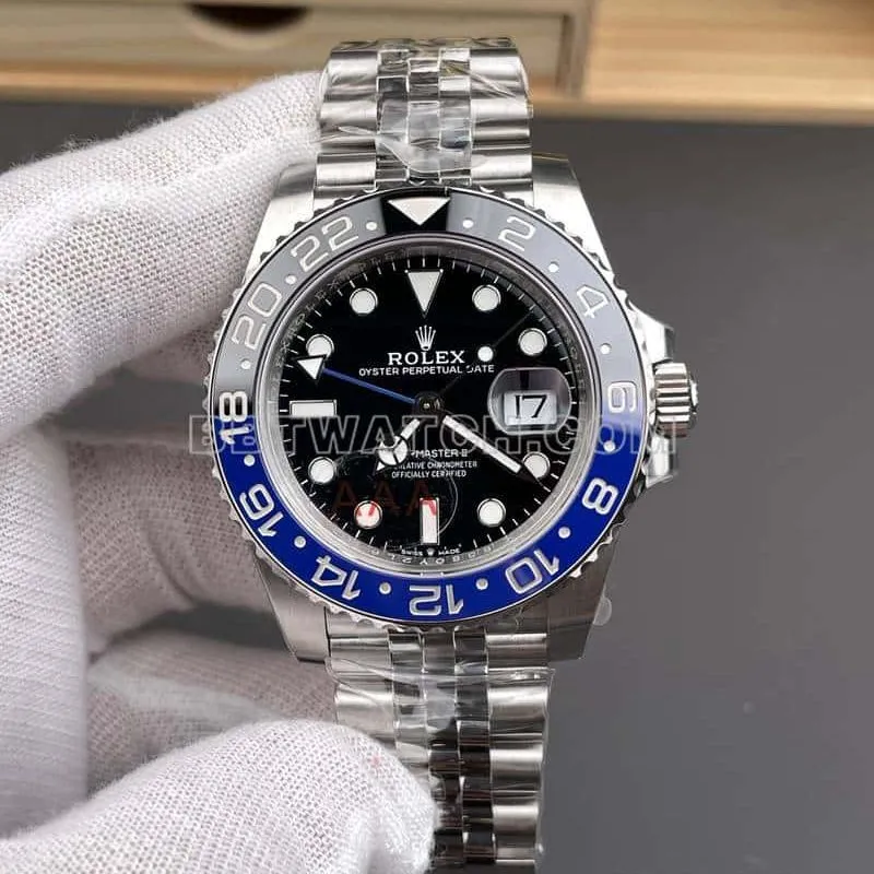 VSRolexGMT-Master type top-tier replicaBatman bezelsteel bracelet model 126710front live photo