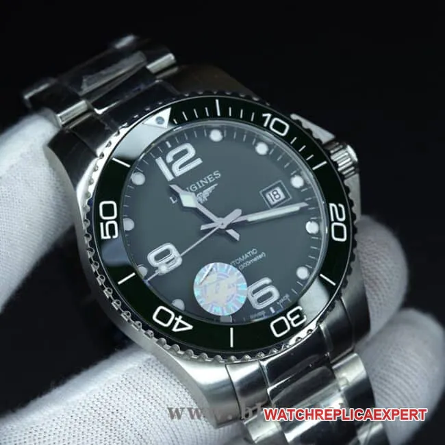 ZF FactoryLonginestop-tier watch Concas green men's black dialsteel bracelet fully automatic movement watch side view
