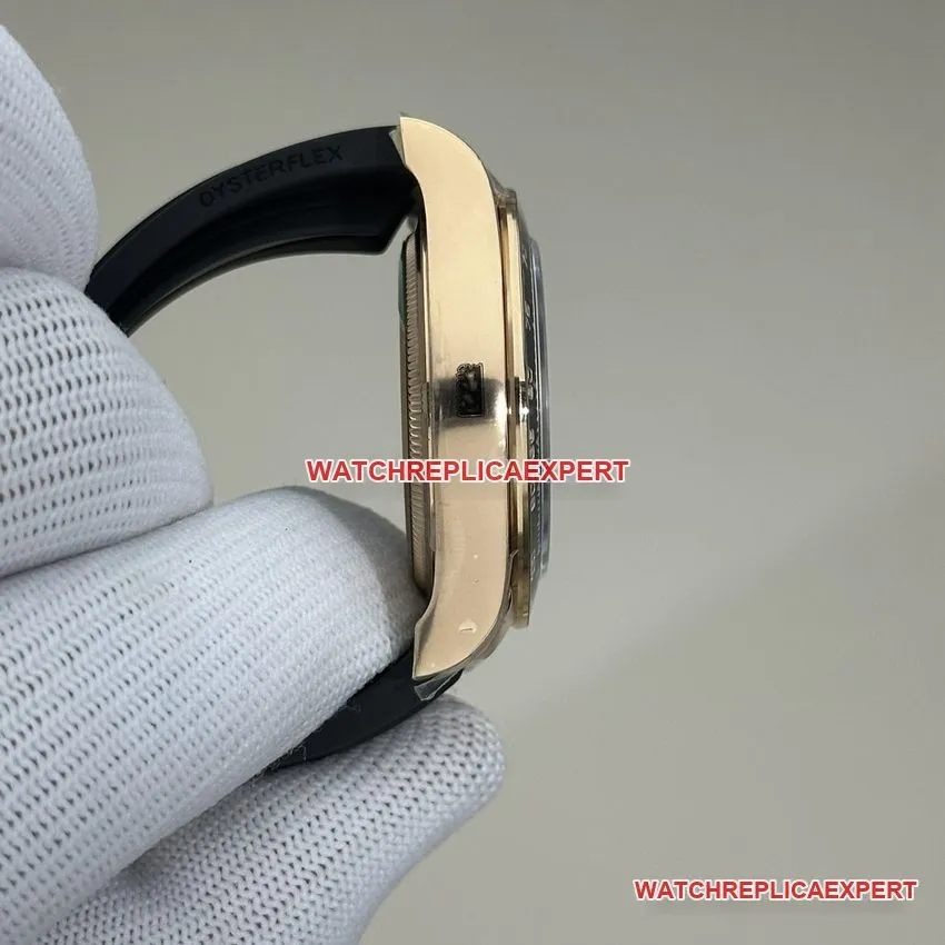 Clean FactoryRolexDaytonasuper cloneblack dialrose gold rubber model 126515caseback live photo