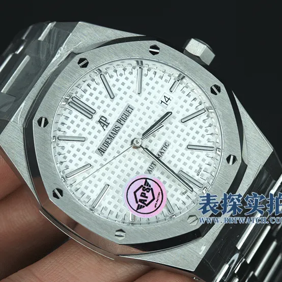 APSAudemars Piguettop-tier table Royal Oak15400 one movement3120