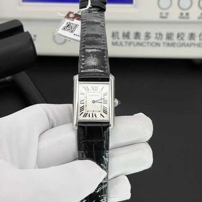 top-tier watch AF Factory tank Cartierwhite dial leather braceletfront live photo