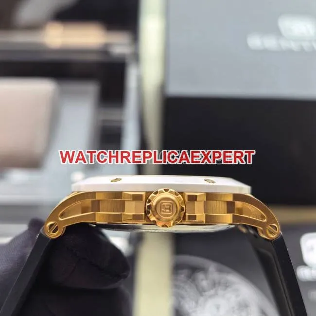 Bentley top-tier watch BL-62 peak white rubber braceletside live photo
