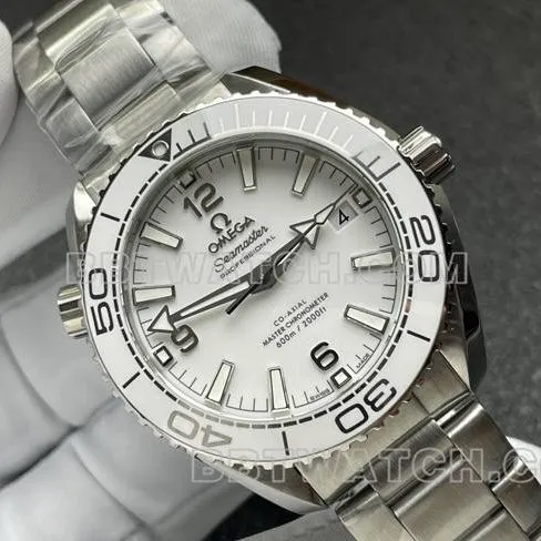 collectible watch VS FactorySeamasterwhite dial8800 mechanical 39.5mmside live photo