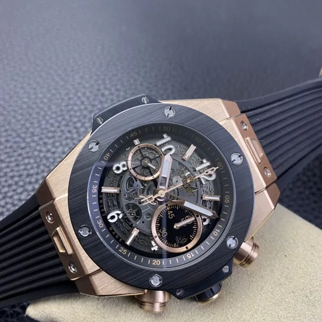 Hublot top-tier watch Big Bang series men's black dialrubber strap full automatic movement side view