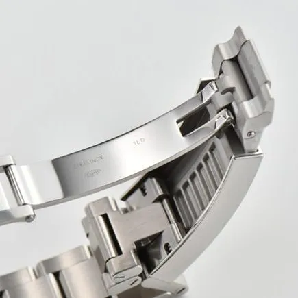 CLEAN Factory Top Rolex watch Men's Black Dial Steel Band V4 Latest Version Mechanical Watch Side View
