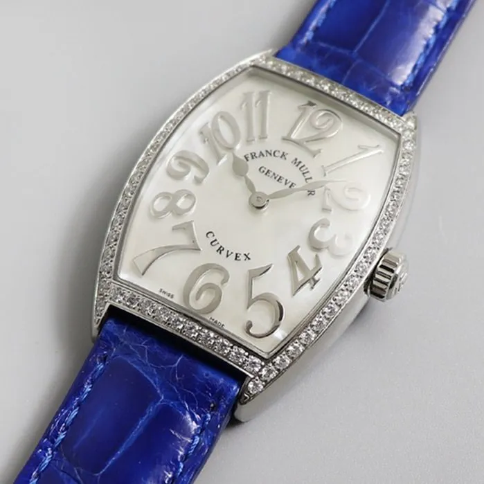 Top-tier watch Frank Muller women's white dial barrel type quartz watch bracelet picture