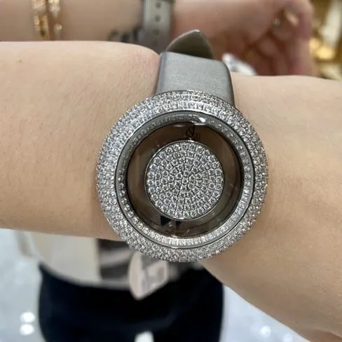 top-tier Jack treasure super clonequartzblack dial gray strap women's watch side view