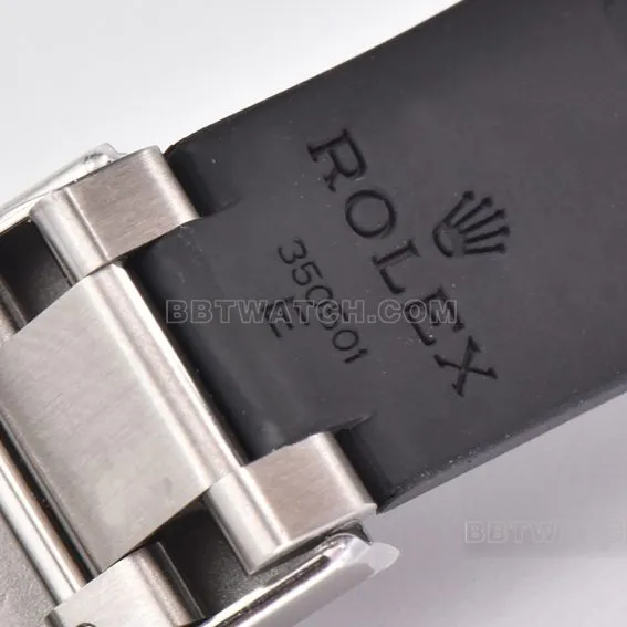 Factory C Rolex Daytonatop-tier replicawhite goldsilver dialrubber strap model 116519-L(FC)clasplive photos