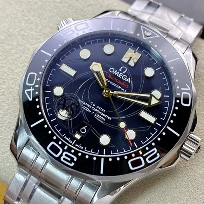 top-tier watch Omega men's blue dialSeamaster series steel bracelet watch clasp picture