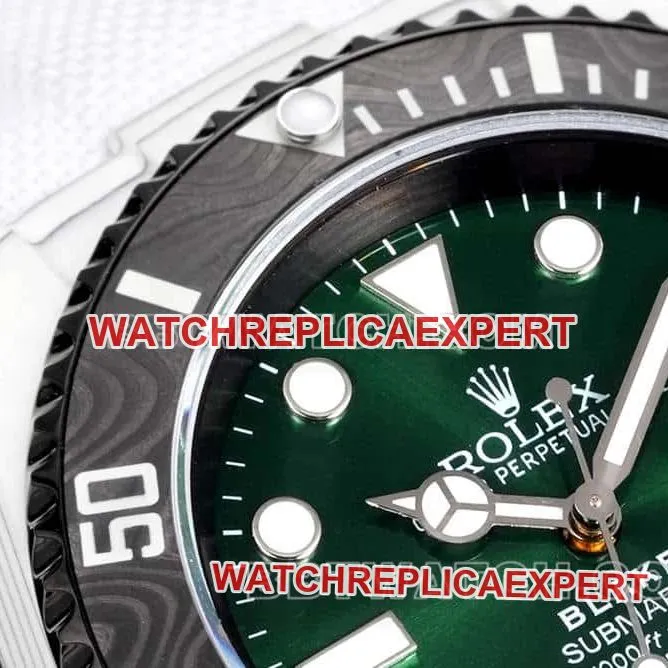 PPM factory RolexSubmariner1:1super clonegreen dial carbon fiber 3135 white leather strap model side live photo