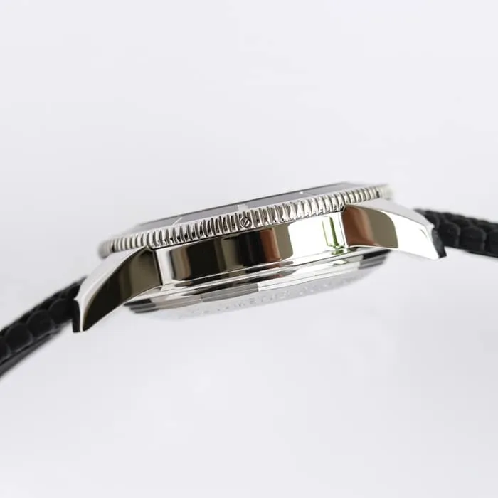 top-tier watch Breitling men's black dial super ocean culture series mechanical leather strap watch back cover picture