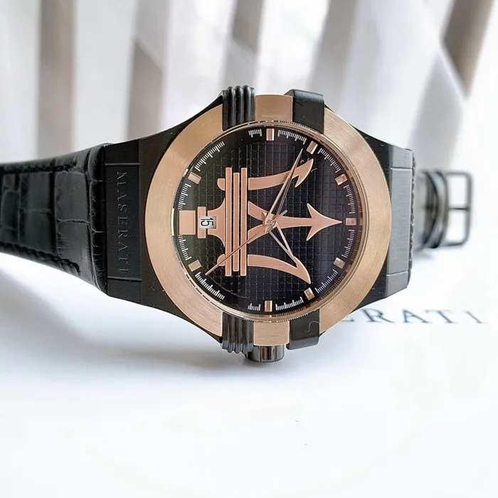 top-tier watch Maserati men's black dialquartzleather strap watch back cover picture