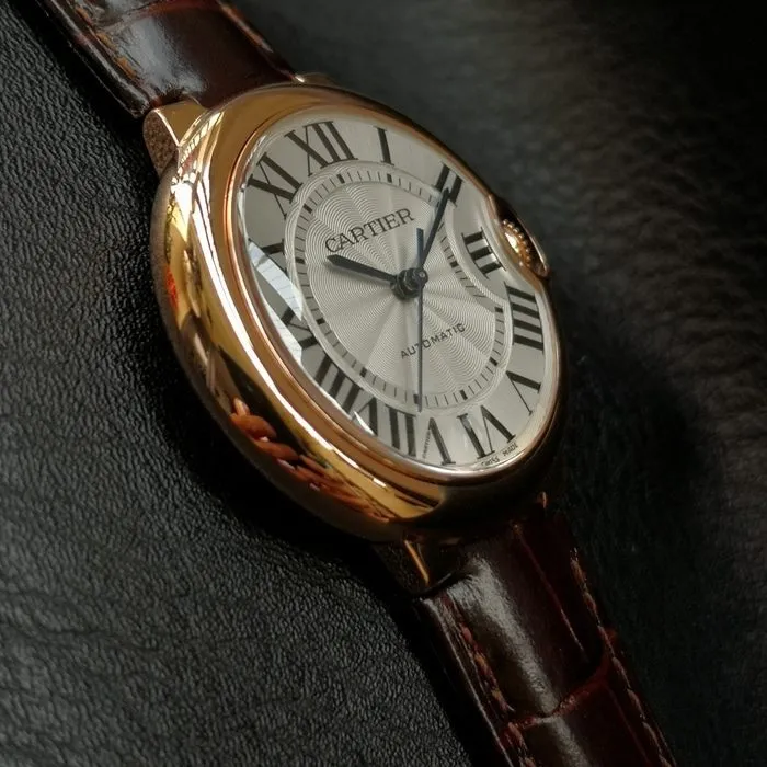 top-tier watch Cartier men's white dial blue balloon series c series leather strap watch back cover picture