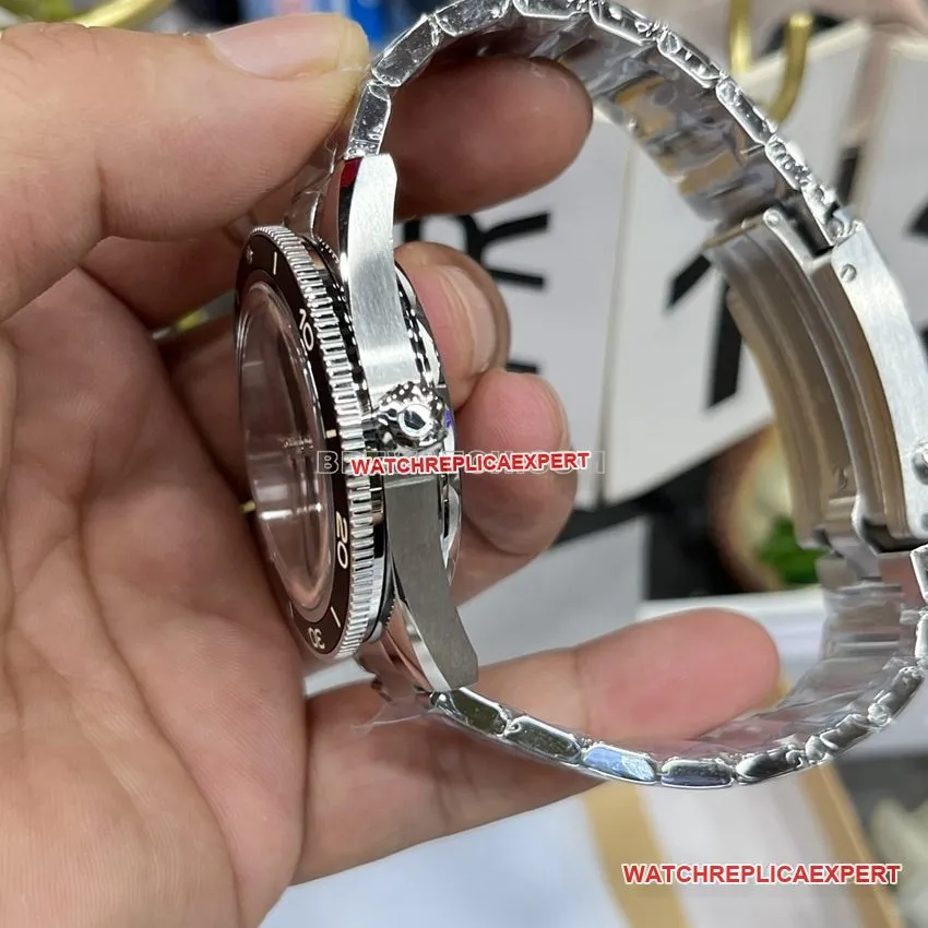 VS FactoryOmegaSeamastertop-tier 1:1high-quality replicablack dial234.30.41.21.01.001caseback live photo