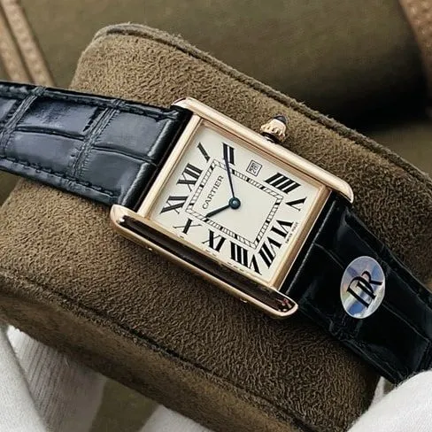 DR factory Cartiertop-tier men's white dial black belt tank series couple leather strap watch clasp picture