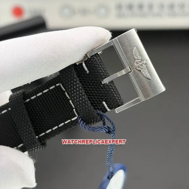 top-tier watch BLS factory Avenger Breitling gray plate chronographclasplive photos