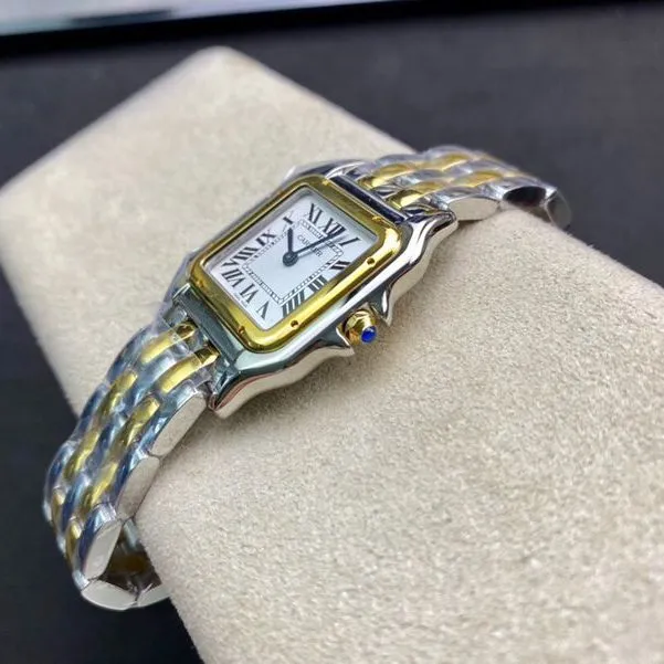 Cartiertop-tier watch cheetah series ladies quartz gold steel bracelet watch side view