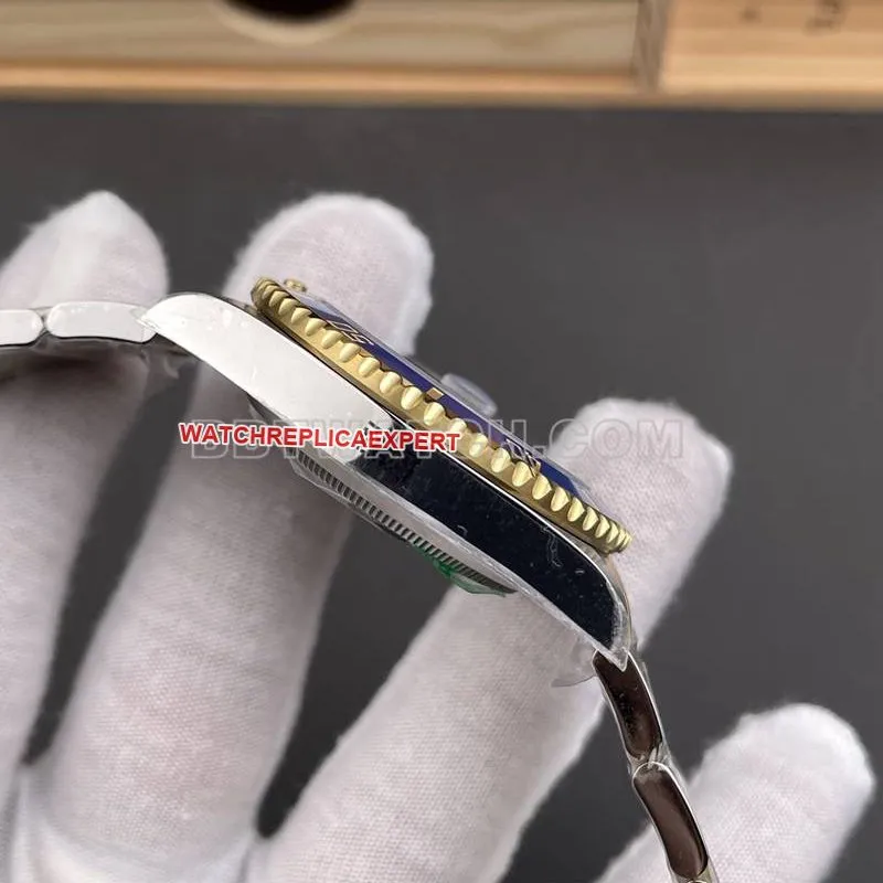 Rolex1:1replica watch RC factory Submariner40mm gold blue Submariner3135movementbraceletlive photos